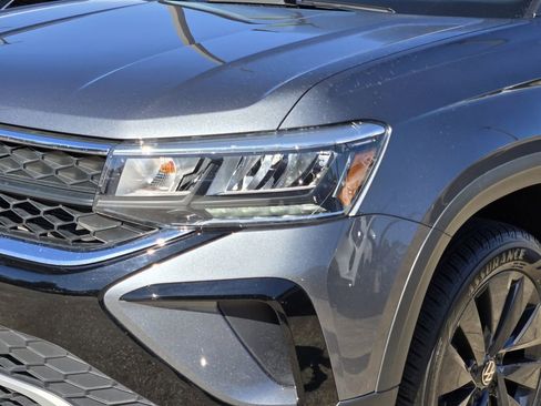 Used 2023 Volkswagen Taos S image 9