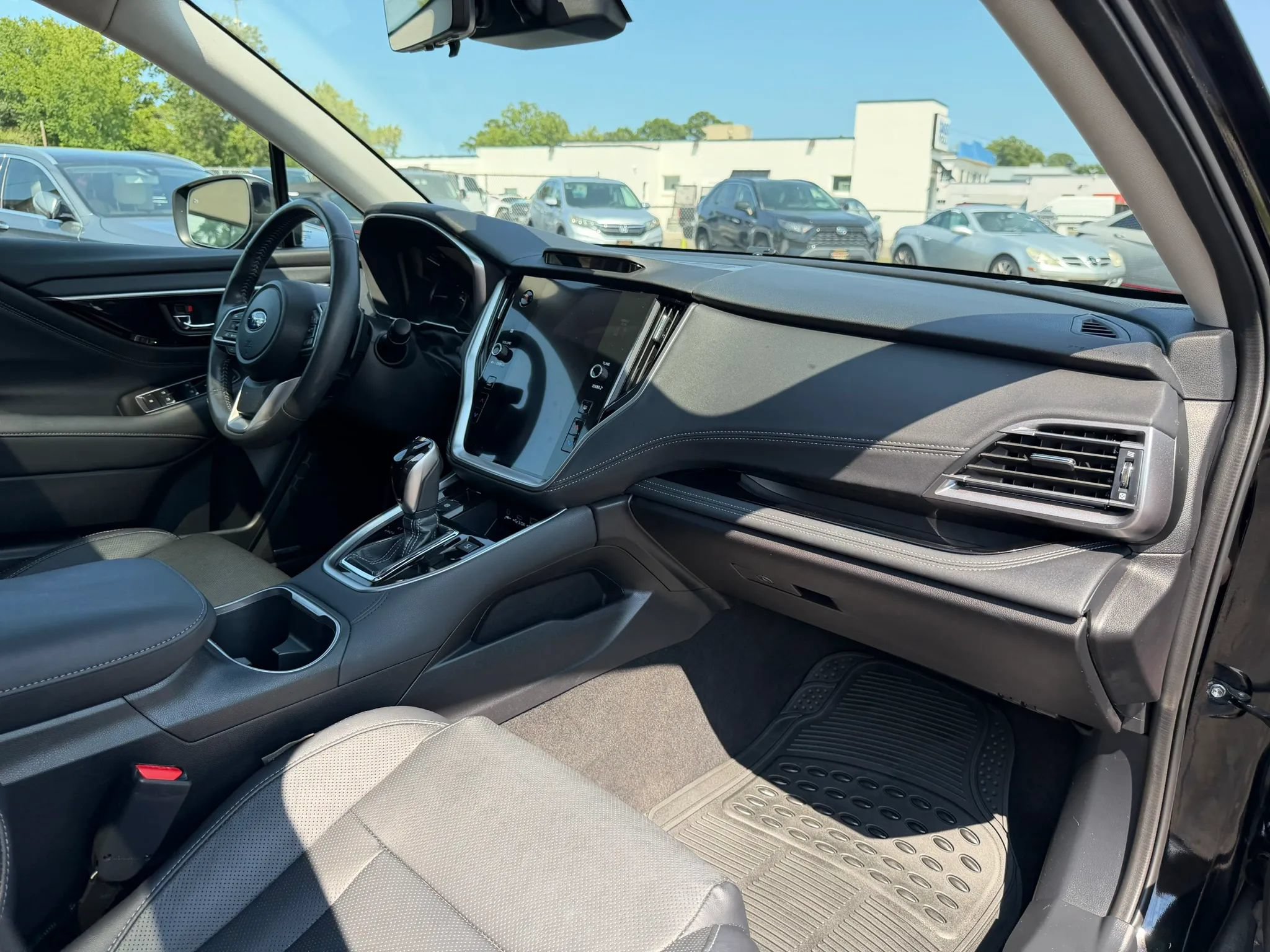 Used 2023 Subaru Outback Touring XT AWD/4WD image 27
