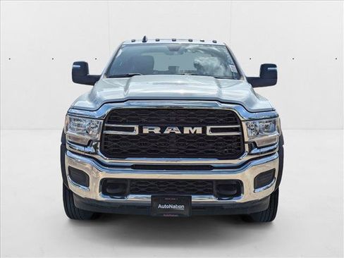New 2024 RAM 5500 Tradesman w/ Chrome Appearance Group image 2