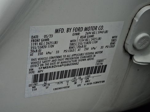 Certified 2023 Ford Explorer XLT w/ Equipment Group 202A image 29
