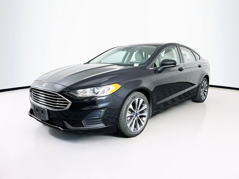 Used 2019 Ford Fusion SE AWD/4WD image 3