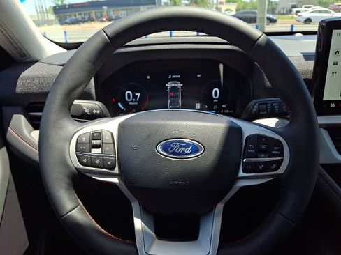 New 2026 Ford Explorer Active w/ Active Comfort Package AWD/4WD image 16