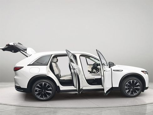 New 2026 MAZDA CX-90 Plug-In Hybrid w/ Premium Plus image 30