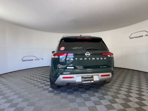 Certified 2025 Nissan Pathfinder SL w/ Cargo Package AWD/4WD image 8