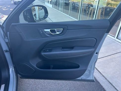 Certified 2025 Volvo XC60 B5 Plus AWD/4WD image 14