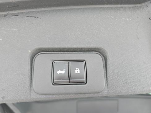Certified 2023 Nissan Rogue SV w/ SV Premium B Package AWD/4WD image 13