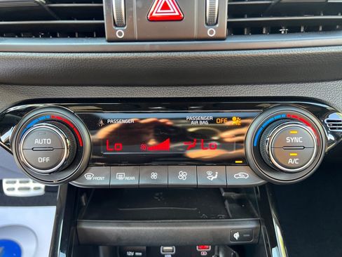 Used 2024 Kia Forte GT-Line w/ GT-Line Premium Package FWD image 18