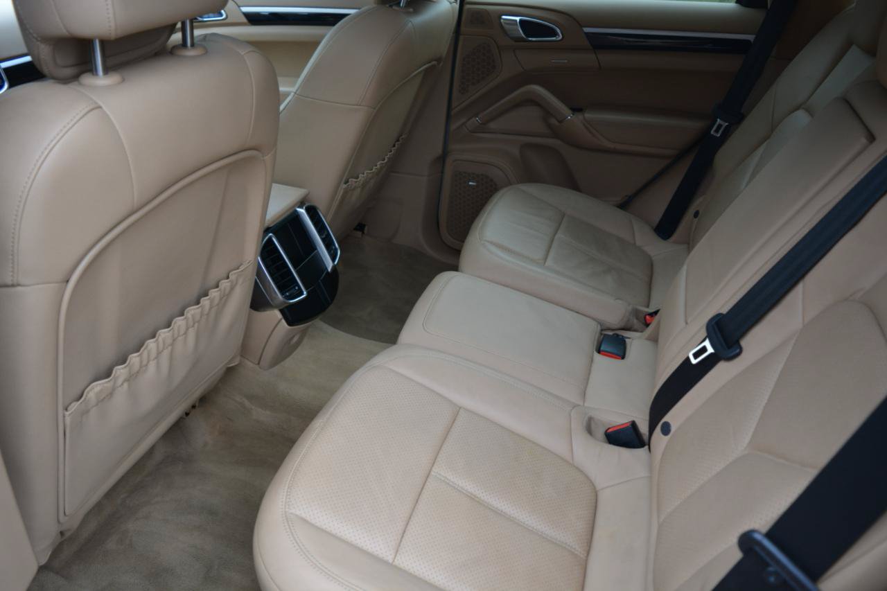 Used 2013 Porsche Cayenne AWD/4WD image 14