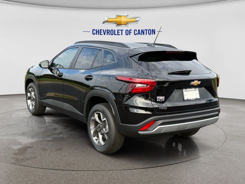 New 2026 Chevrolet Trax LT FWD image 7