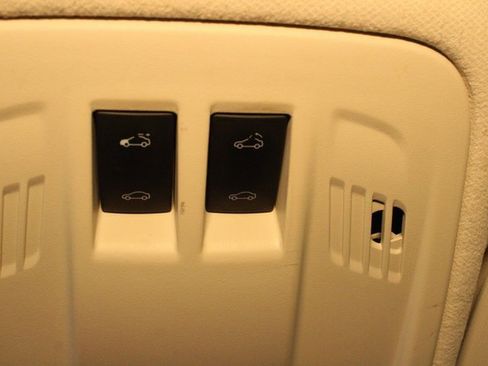 Used 2018 Chevrolet Cruze LT image 20