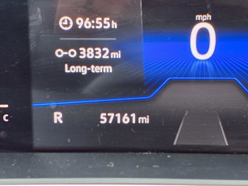 Used 2023 Volkswagen Tiguan SE image 28