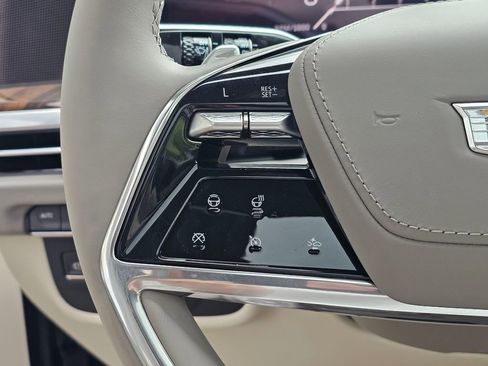 New 2026 Cadillac Escalade Platinum Sport AWD/4WD image 31