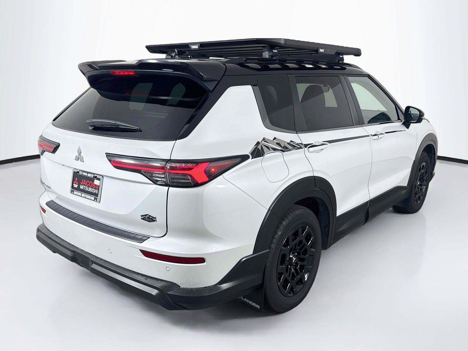 Used 2026 Mitsubishi Outlander AWD image 6