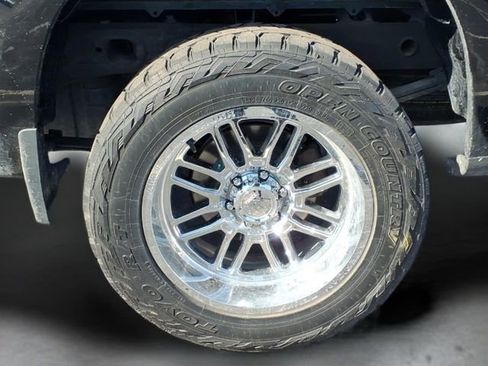 Used 2022 Chevrolet Silverado 1500 Custom image 27