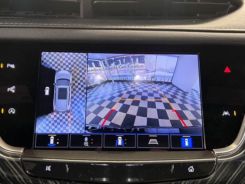 Used 2023 Cadillac XT6 Premium Luxury w/ Technology Package image 25