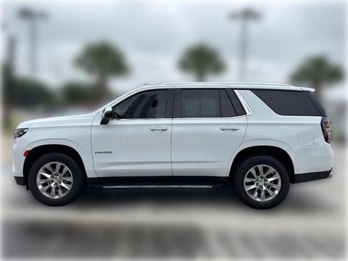 Used 2022 Chevrolet Tahoe Premier RWD image 3