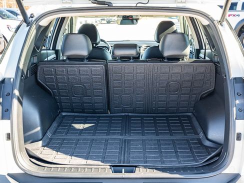 Used 2024 Hyundai Tucson Limited image 17