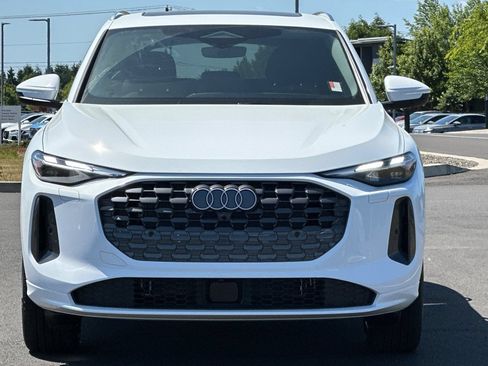 Used 2025 Audi Q5 Premium w/ Convenience Package AWD/4WD image 8