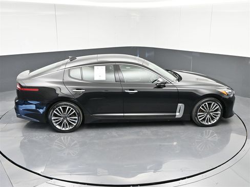 Used 2019 Kia Stinger Premium image 23