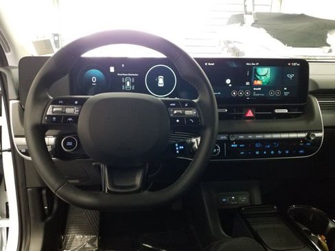 Certified 2025 Hyundai Ioniq 5 SEL image 4