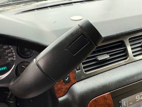 Used 2007 Chevrolet Suburban LTZ w/ LTZ Preferred Equipment Group image 35