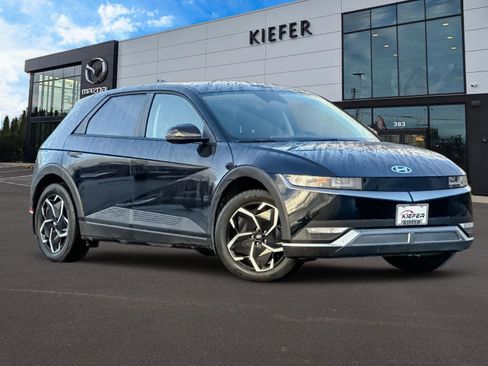 Used 2023 Hyundai Ioniq 5 SE image 2