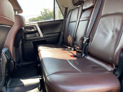 Used 2017 Toyota 4Runner Limited RWD image 12