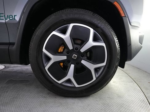 Used 2024 Rivian R1S Adventure Quad AWD/4WD image 20