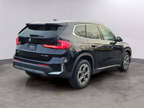 Used 2023 BMW X1 xDrive28i image 4