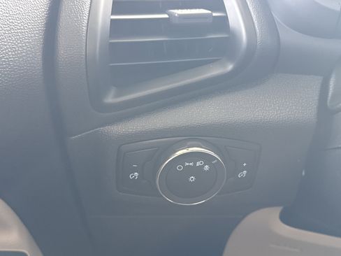 Used 2022 Ford EcoSport S image 22