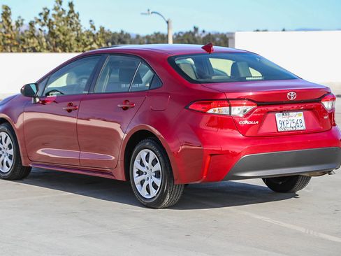 Used 2024 Toyota Corolla LE image 8