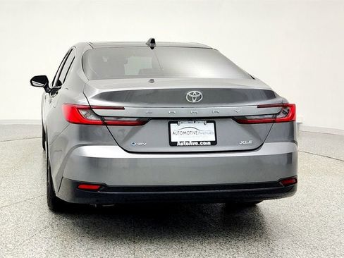 Used 2026 Toyota Camry XLE image 6