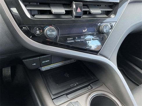 Used 2021 Toyota Camry XSE image 29