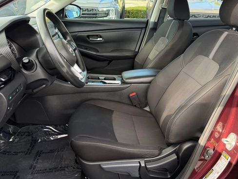 Used 2024 Nissan Sentra SV image 24