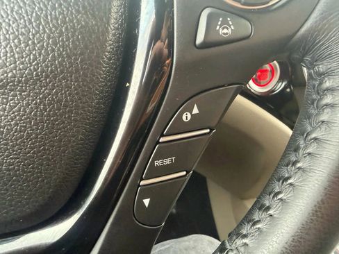 Used 2016 Honda Pilot Touring image 16