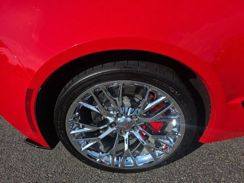 Used 2016 Chevrolet Corvette Z06 w/ 3LZ Preferred Equipment Group RWD image 12