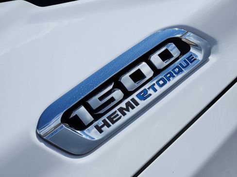 Used 2023 RAM 1500 Big Horn AWD/4WD image 19