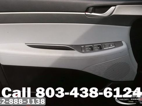 Used 2025 Hyundai Palisade SEL AWD/4WD image 9