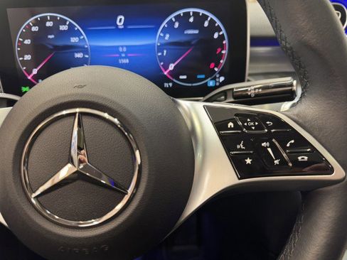 Used 2025 Mercedes-Benz C 300 Sedan image 19