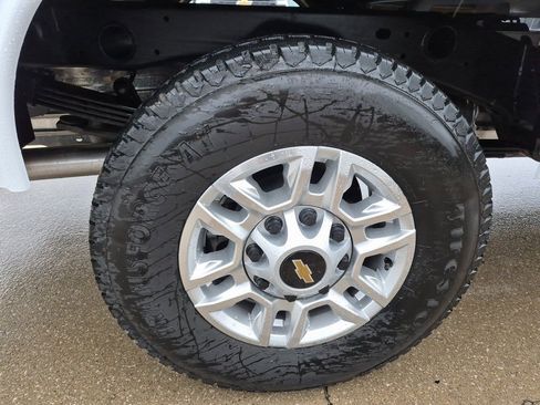 New 2025 Chevrolet Silverado 2500 W/T w/ WT Convenience Package image 13