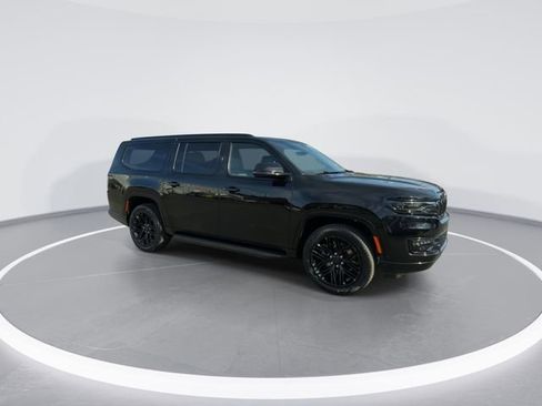 New 2025 Jeep Wagoneer L Series II w/ Premium Group I AWD/4WD image 2
