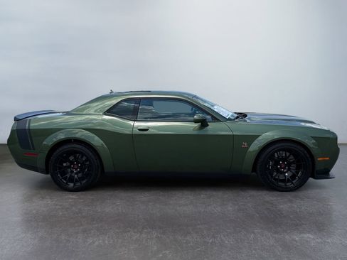 Used 2022 Dodge Challenger R/T Scat Pack RWD image 2