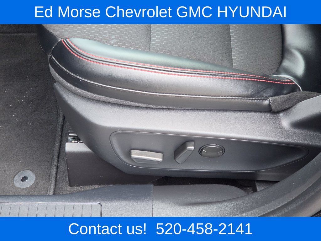 Used 2025 Ford Escape ST-Line AWD/4WD image 10