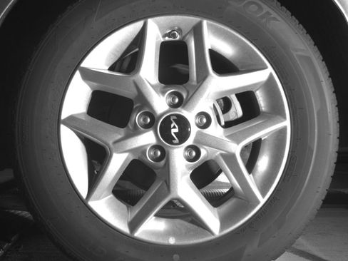 Used 2025 Kia Soul LX w/ LX Technology Package FWD image 25