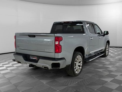 Certified 2025 Chevrolet Silverado 1500 High Country w/ High Country Premium Package AWD/4WD image 5