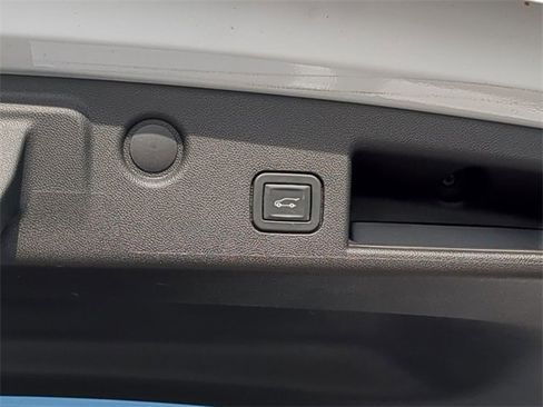 Certified 2021 Chevrolet Equinox Premier image 15