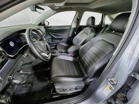 Used 2023 Volkswagen Jetta SE FWD image 20