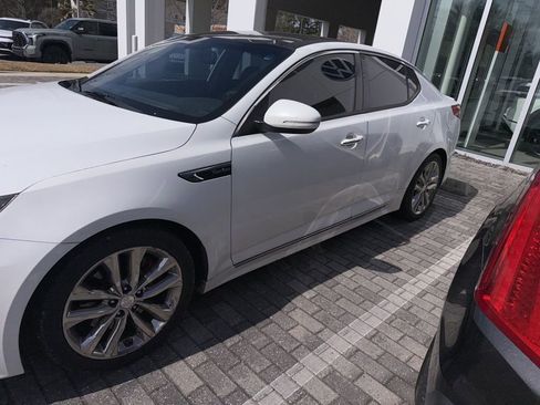 Used 2015 Kia Optima SX image 36