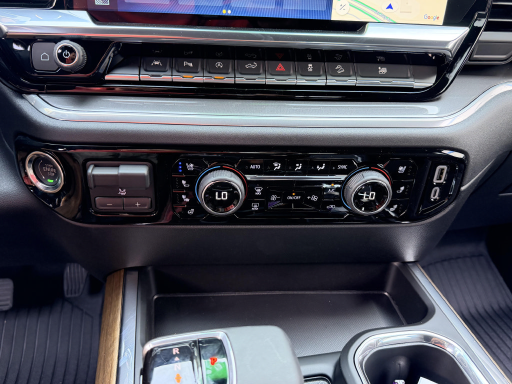 New 2026 Chevrolet Silverado 1500 High Country w/ Technology Package AWD/4WD image 19
