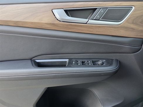 New 2026 Volkswagen Atlas SE image 15